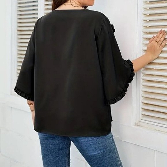NWT Black Ruffle Flowy pop over Bell Sleeve Top  Blouse - Picture 2 of 4